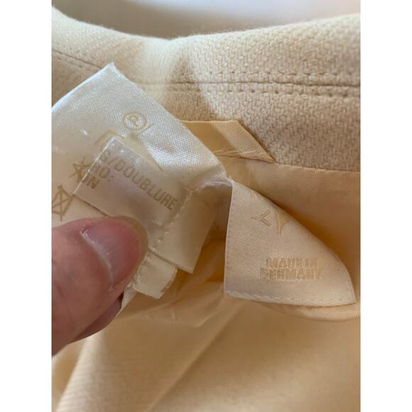 Escada Margaretha Ley Blazer size 38 Cream gold button - Picture 8 of 12